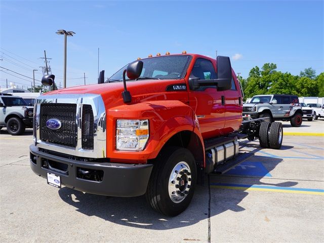 2025 Ford F-650 Base