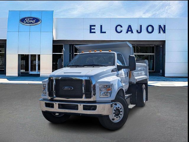 2025 Ford F-650 Base