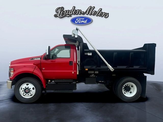 2025 Ford F-750 Straight Frame Gas