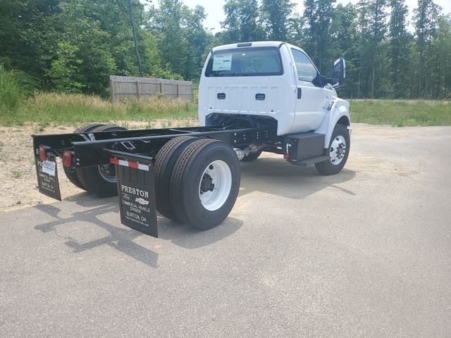 2025 Ford F-750 Straight Frame Gas