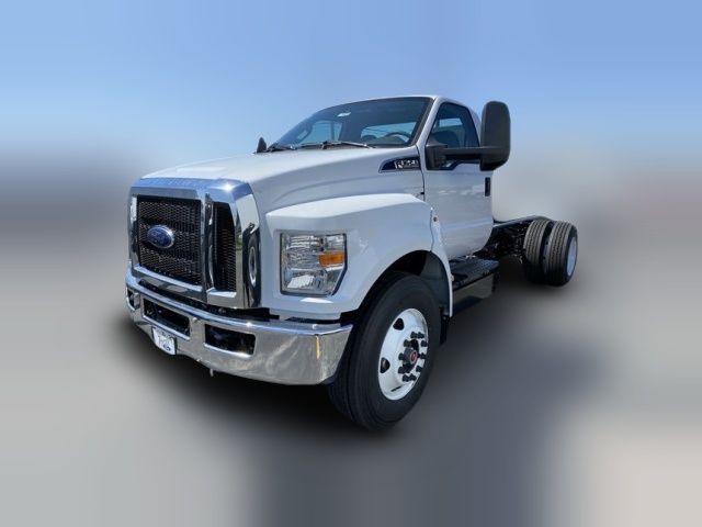 2025 Ford F-750 Straight Frame Gas