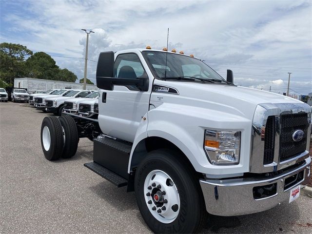 2025 Ford F-750 Straight Frame Gas