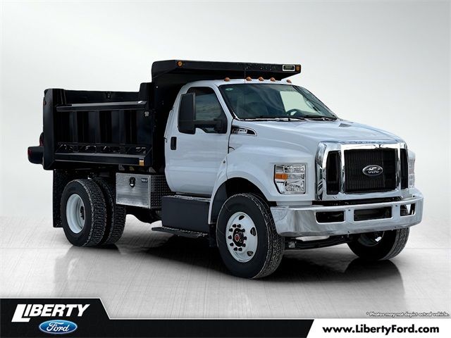 2025 Ford F-750 Straight Frame Gas