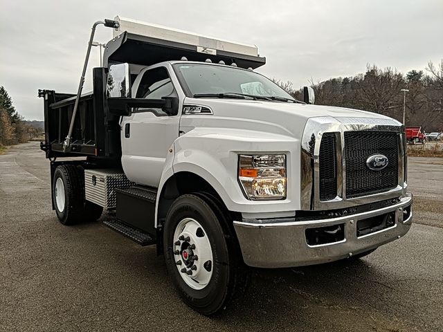 2025 Ford F-750 Straight Frame Gas