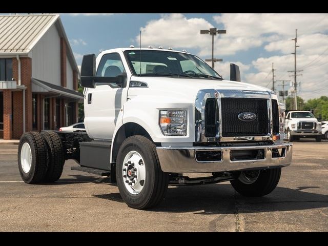 2025 Ford F-750 Straight Frame Gas