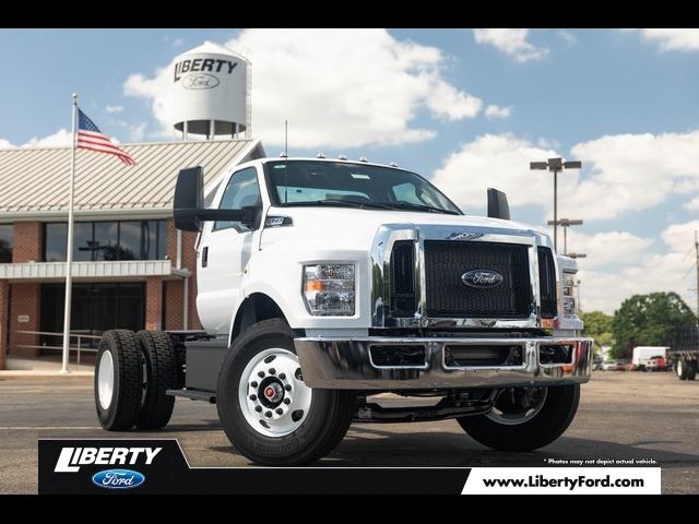 2025 Ford F-750 Straight Frame Gas