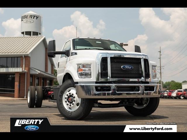 2025 Ford F-750 Base