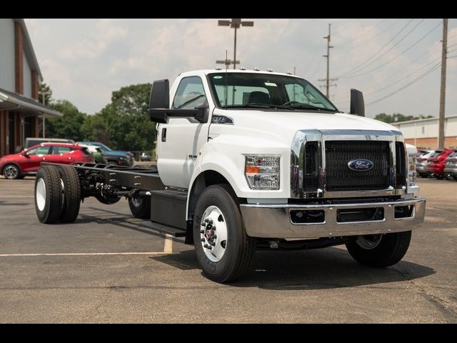 2025 Ford F-750 Base