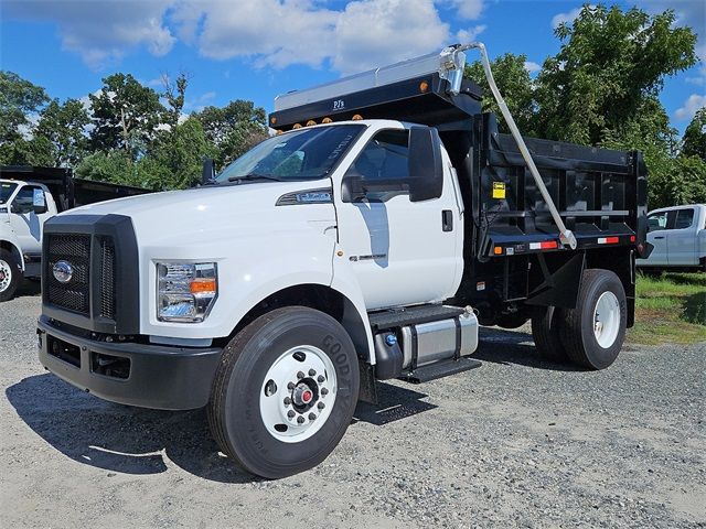 2025 Ford F-750 Base