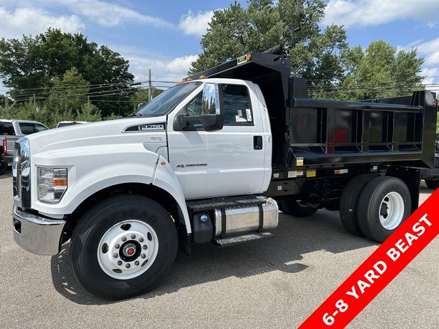 2025 Ford F-750 Base