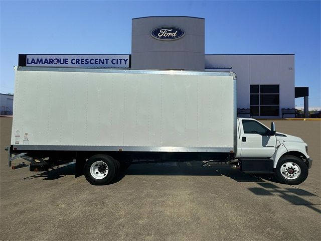 2025 Ford F-750 Base