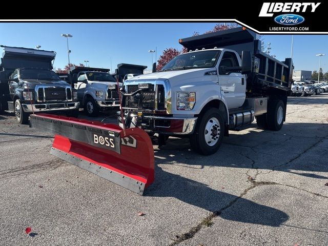 2025 Ford F-750 Base