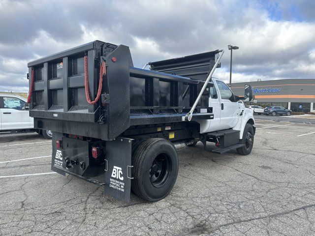 2025 Ford F-750 Straight Frame Gas