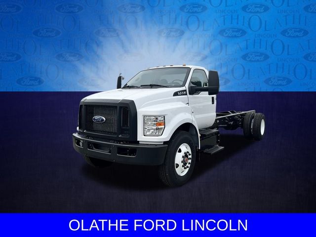 2025 Ford F-750 Straight Frame Gas