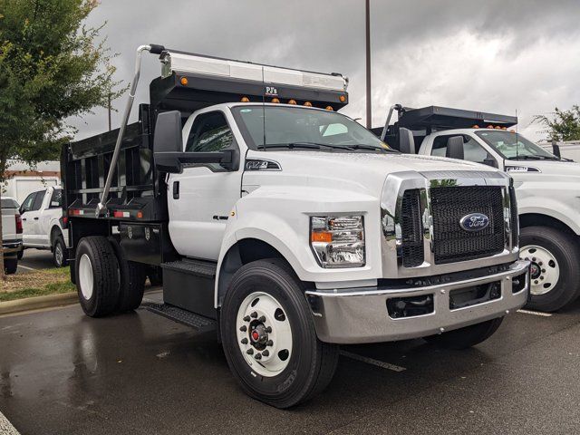 2025 Ford F-750 Base