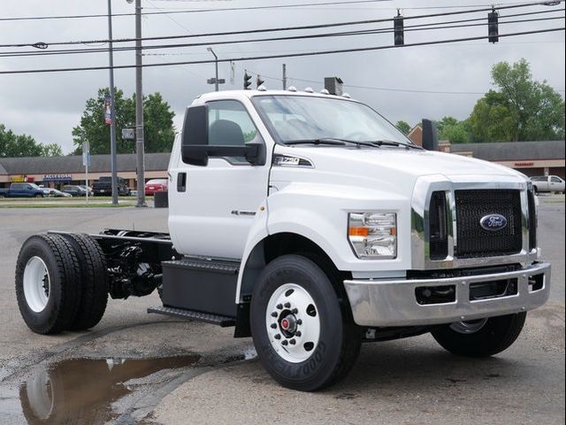 2025 Ford F-750 Base