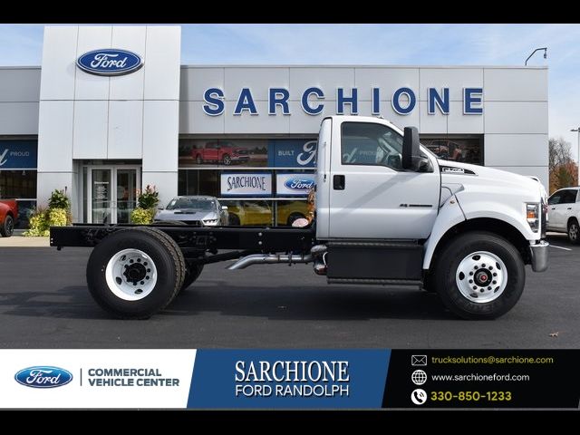 2025 Ford F-750 Base