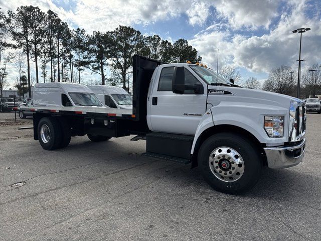 2025 Ford F-750 Base