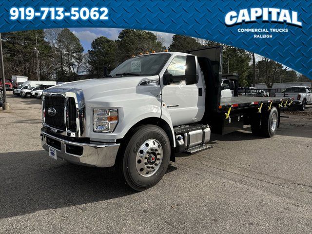 2025 Ford F-750 Base