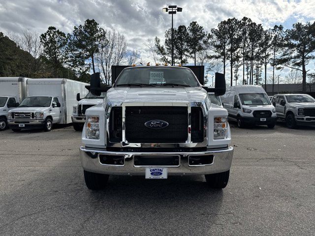 2025 Ford F-750 Base