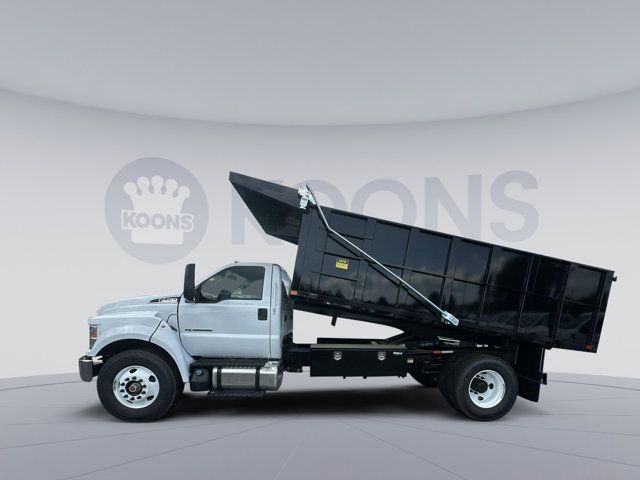 2025 Ford F-750 Base