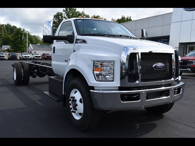 2025 Ford F-750 Base