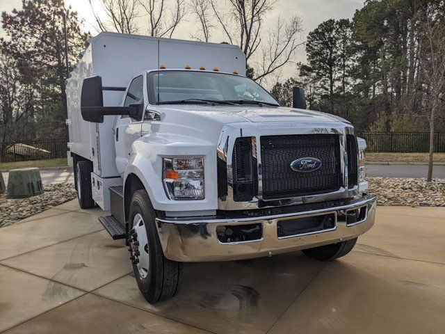 2025 Ford F-750 Base