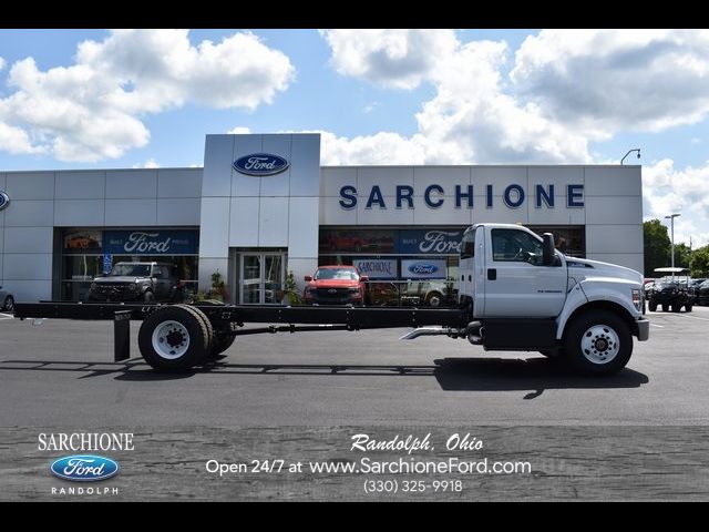 2025 Ford F-750 Base