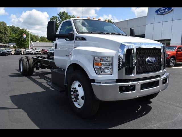 2025 Ford F-750 Base