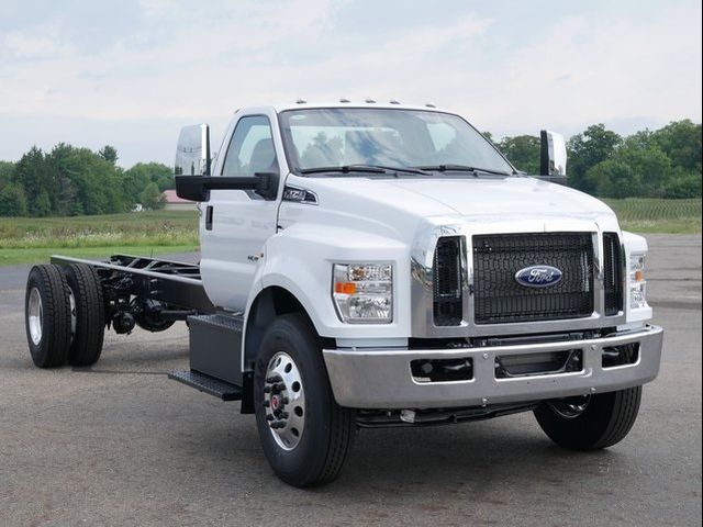 2025 Ford F-750 Base