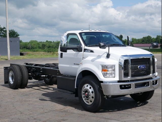 2025 Ford F-750 Base