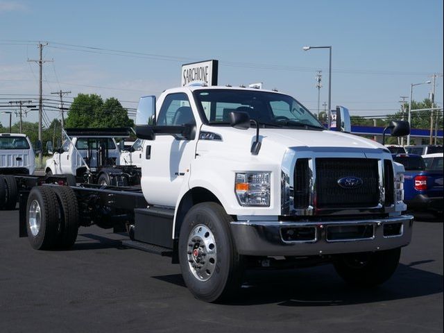 2025 Ford F-750 Base