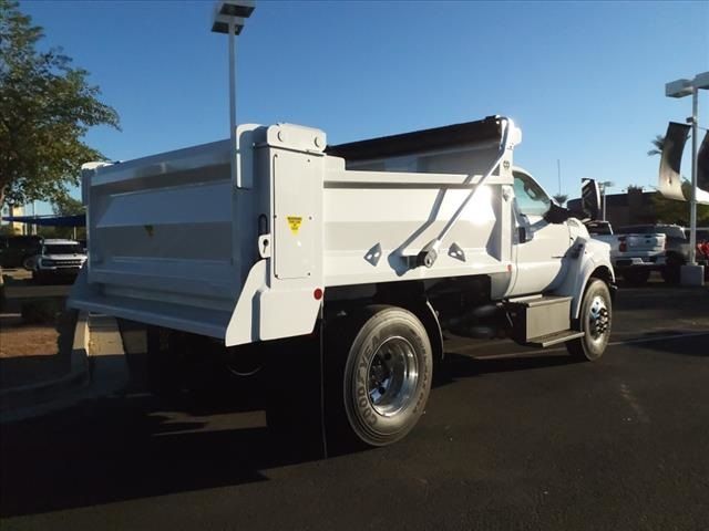 2025 Ford F-750 Base