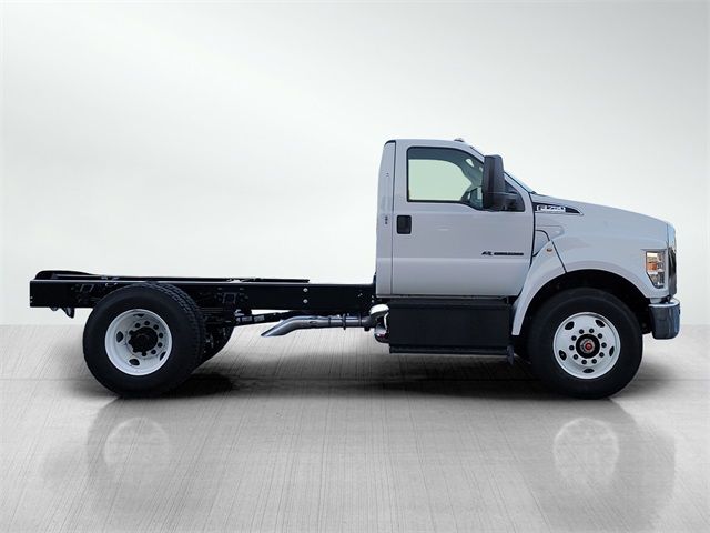 2025 Ford F-750 Base