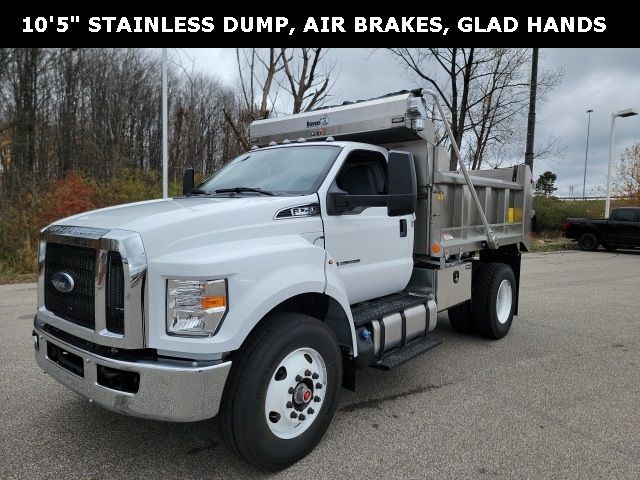 2025 Ford F-750 Base