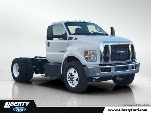 2025 Ford F-750 Base