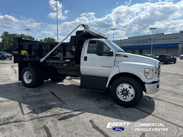 2025 Ford F-750 Base