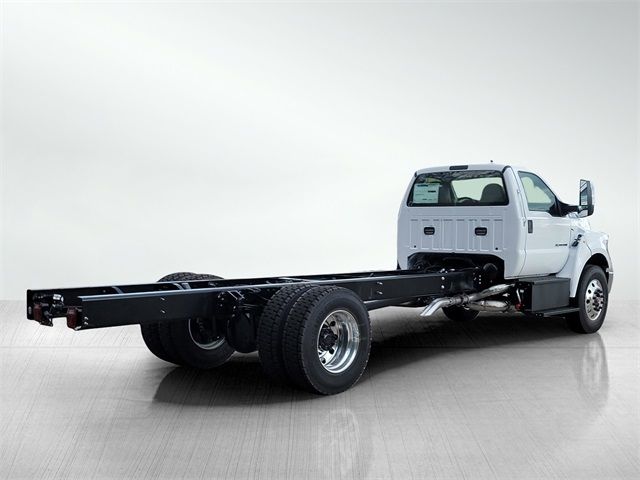 2025 Ford F-750 Base