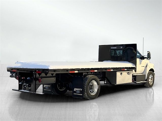 2025 Ford F-750 Base