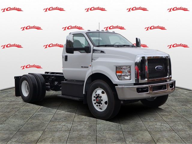 2025 Ford F-750 Base