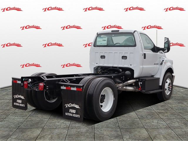 2025 Ford F-750 Base