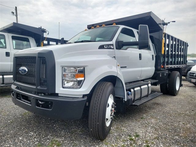 2025 Ford F-750 Base