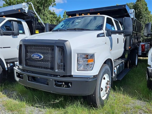 2025 Ford F-750 Base