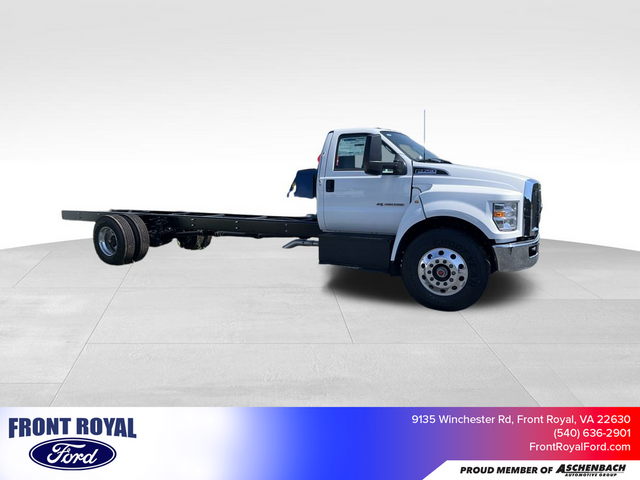 2025 Ford F-750 Base