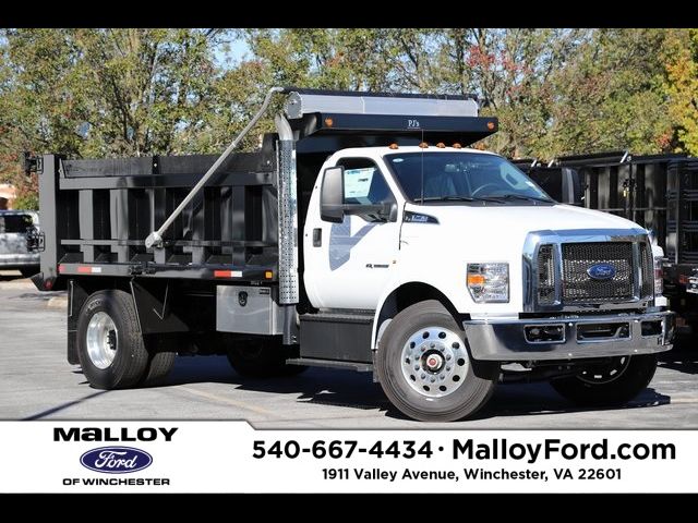 2025 Ford F-750 Base