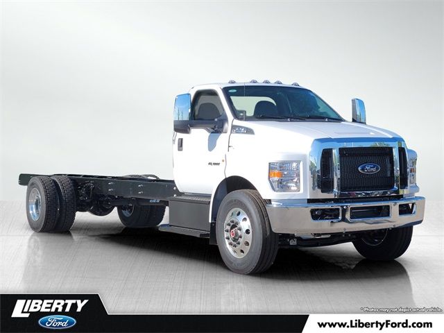 2025 Ford F-750 Base