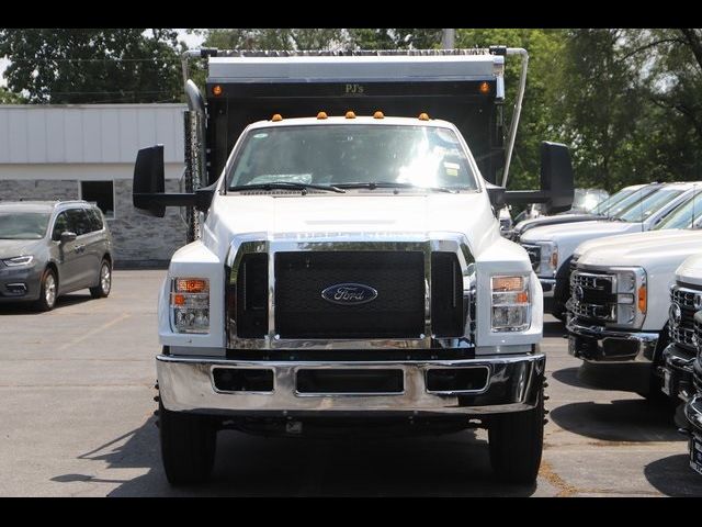 2025 Ford F-750 Base