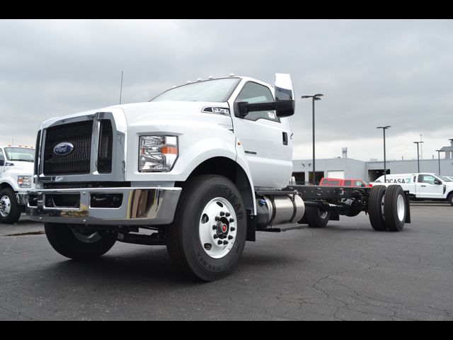 2025 Ford F-750 Base