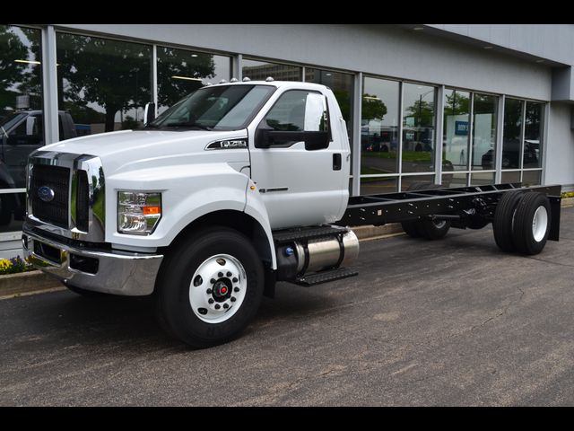 2025 Ford F-750 Base