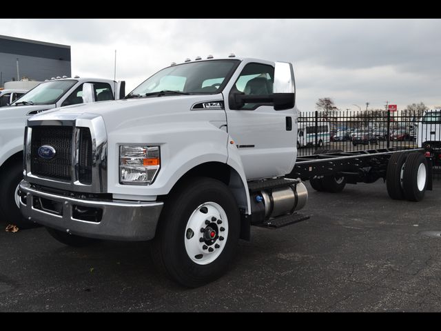 2025 Ford F-750 Base